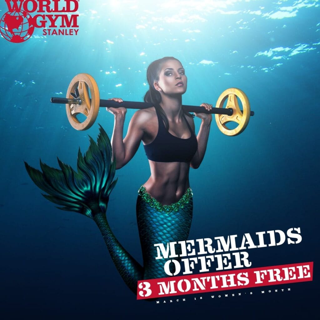 منشور عرض «Mermaids» من World Gym Stanley: 3 أشهر مجانًا، وامرأة ترفع البار تحت الماء